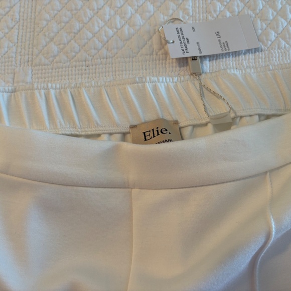 ELIE TAHARI PANTS🤍 - Picture 5 of 7